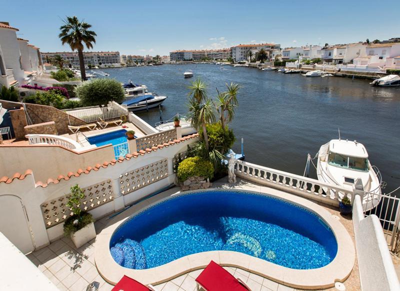 2009 Casa San Maurici Con Piscina By Homeselectspain Empuriabrava Εξωτερικό φωτογραφία